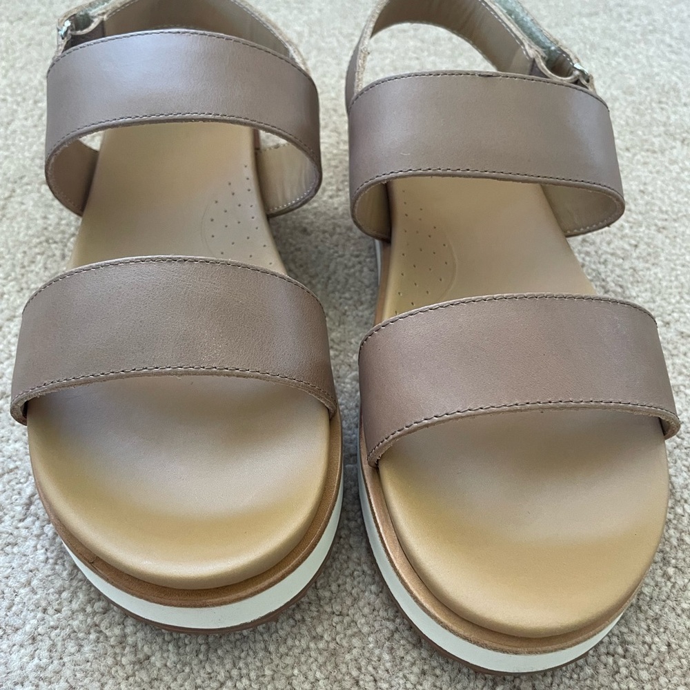 Nisolo NIB Women's Tan Flatform Sandals